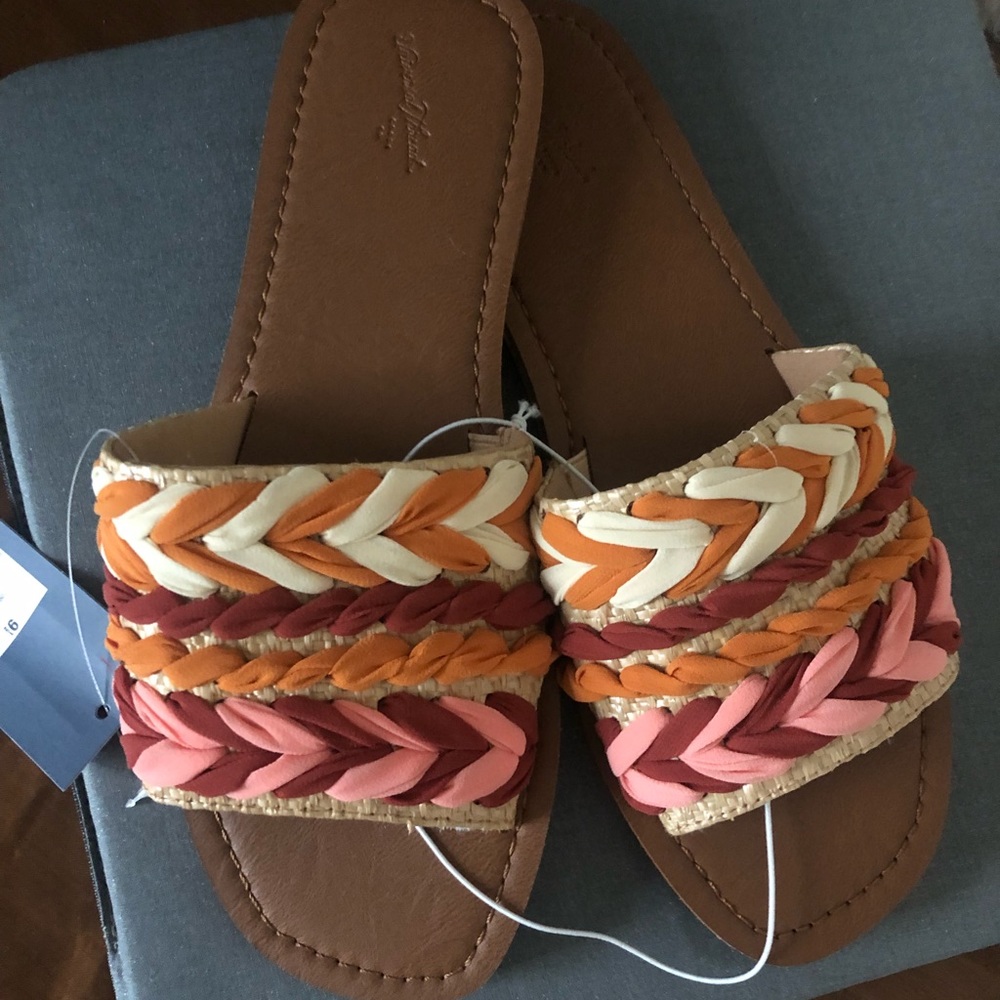 Universal Thread Eve Square Toe raffia sandal 9.5